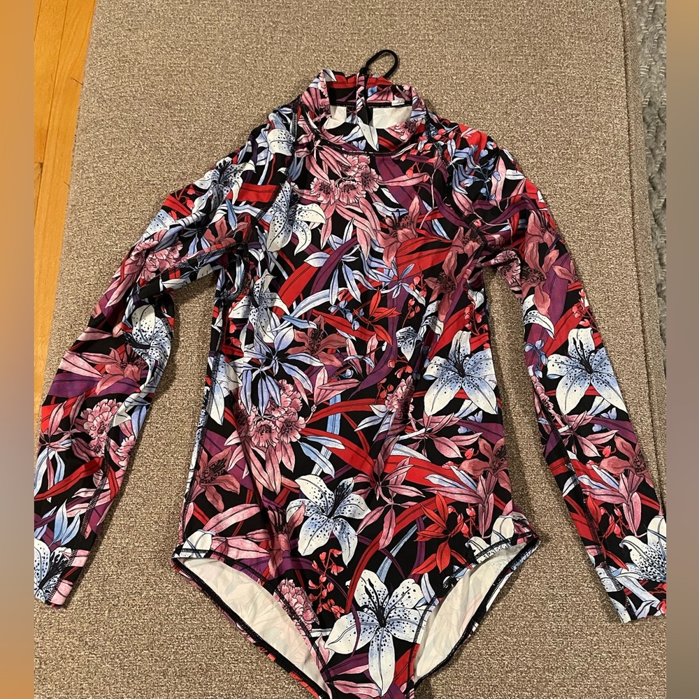 Lululemon long sleeve zip back paddle suit